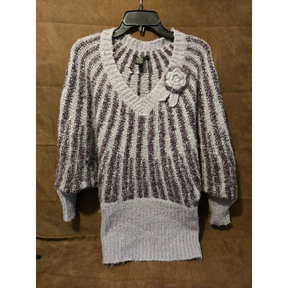 BCBG Sweater XL - Picture 1 of 5